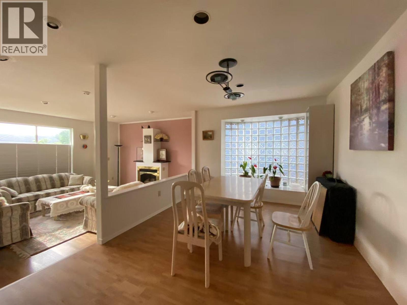 6990 Willingdon Avenue Property Photo 2