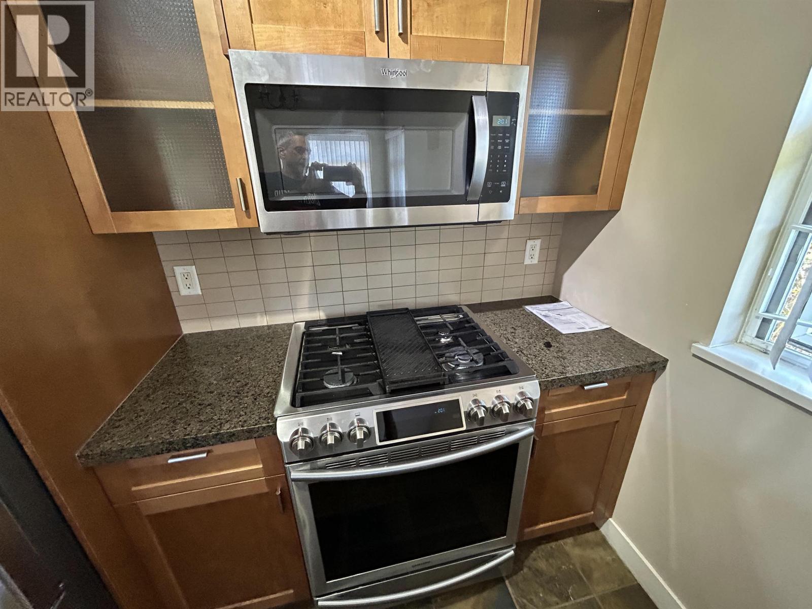 157 7388 Macpherson Avenue Property Photo 7