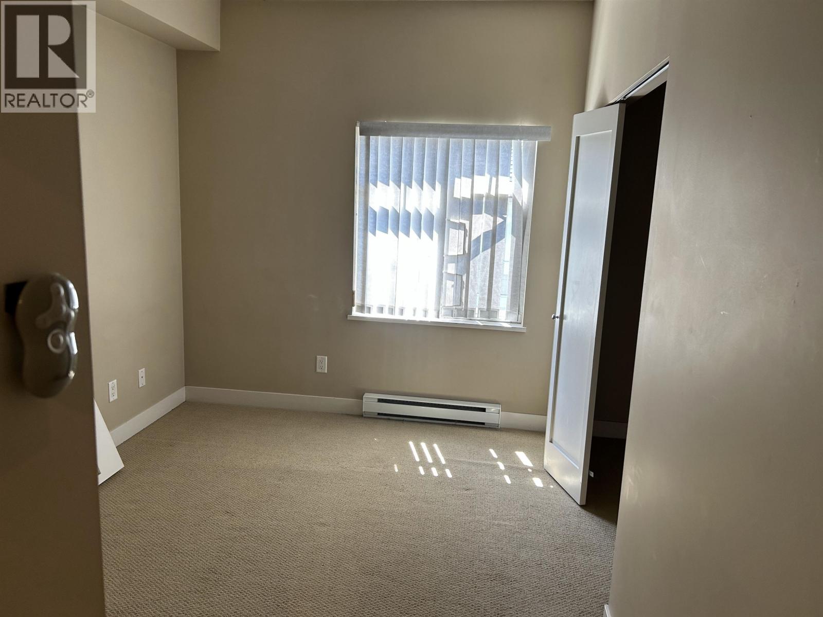 157 7388 Macpherson Avenue Property Photo 12