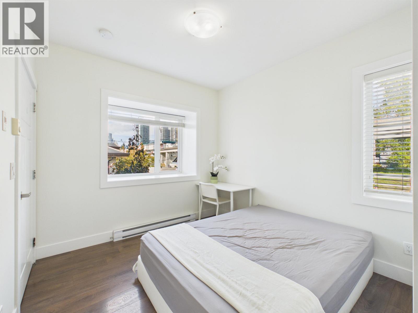 206 5288 Beresford Street Property Photo 13