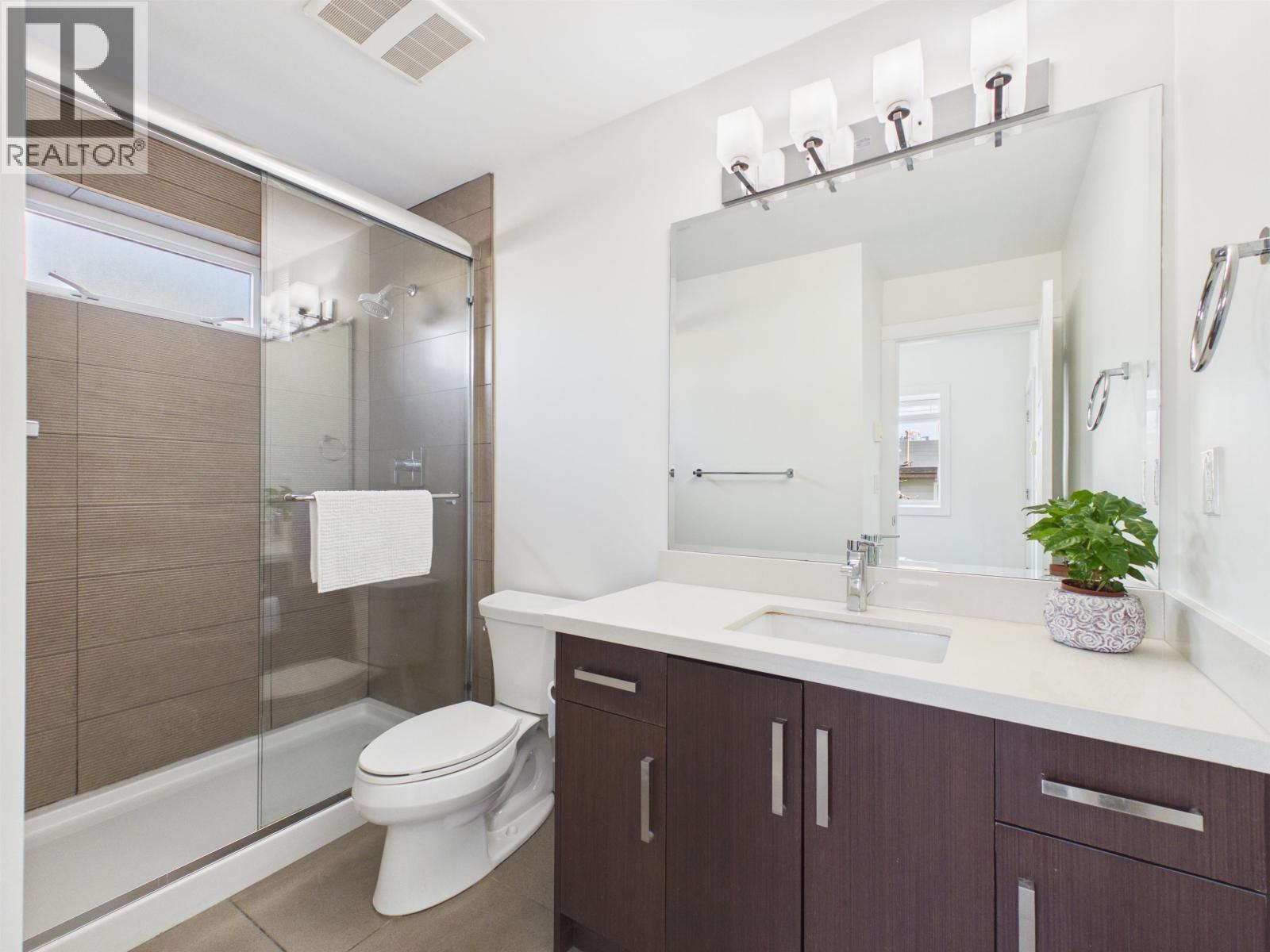 206 5288 Beresford Street Property Photo 14