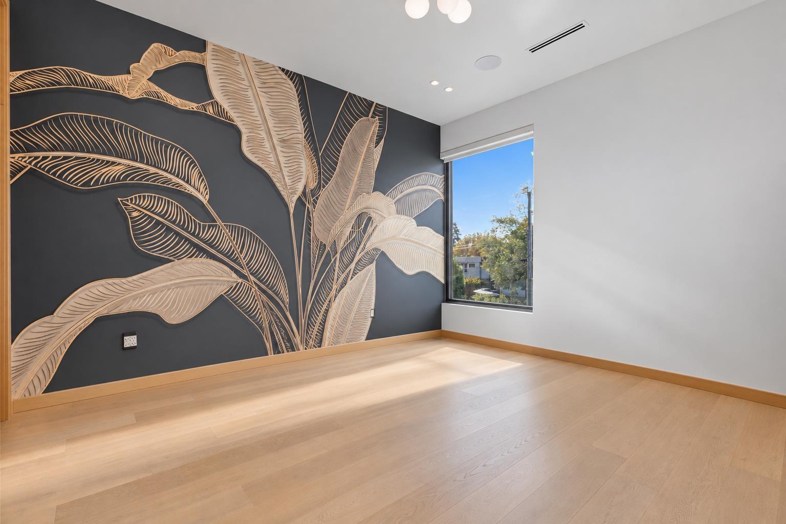 1072 Habgood Street Property Photo 30
