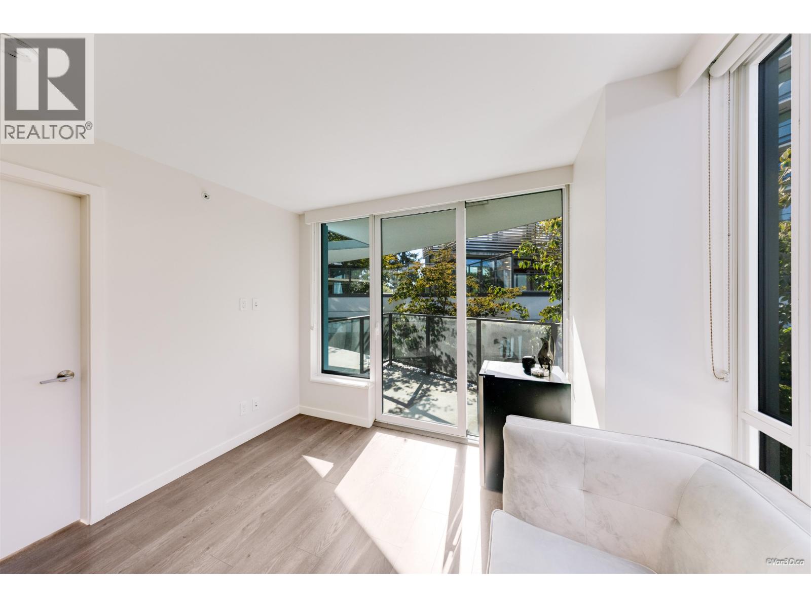 301 8189 Cambie Street Property Photo 5