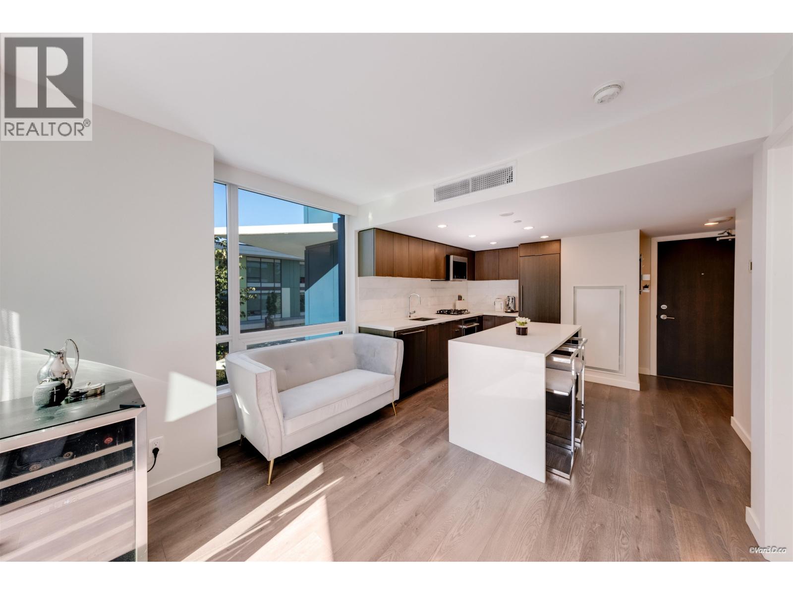 301 8189 Cambie Street Property Photo 6