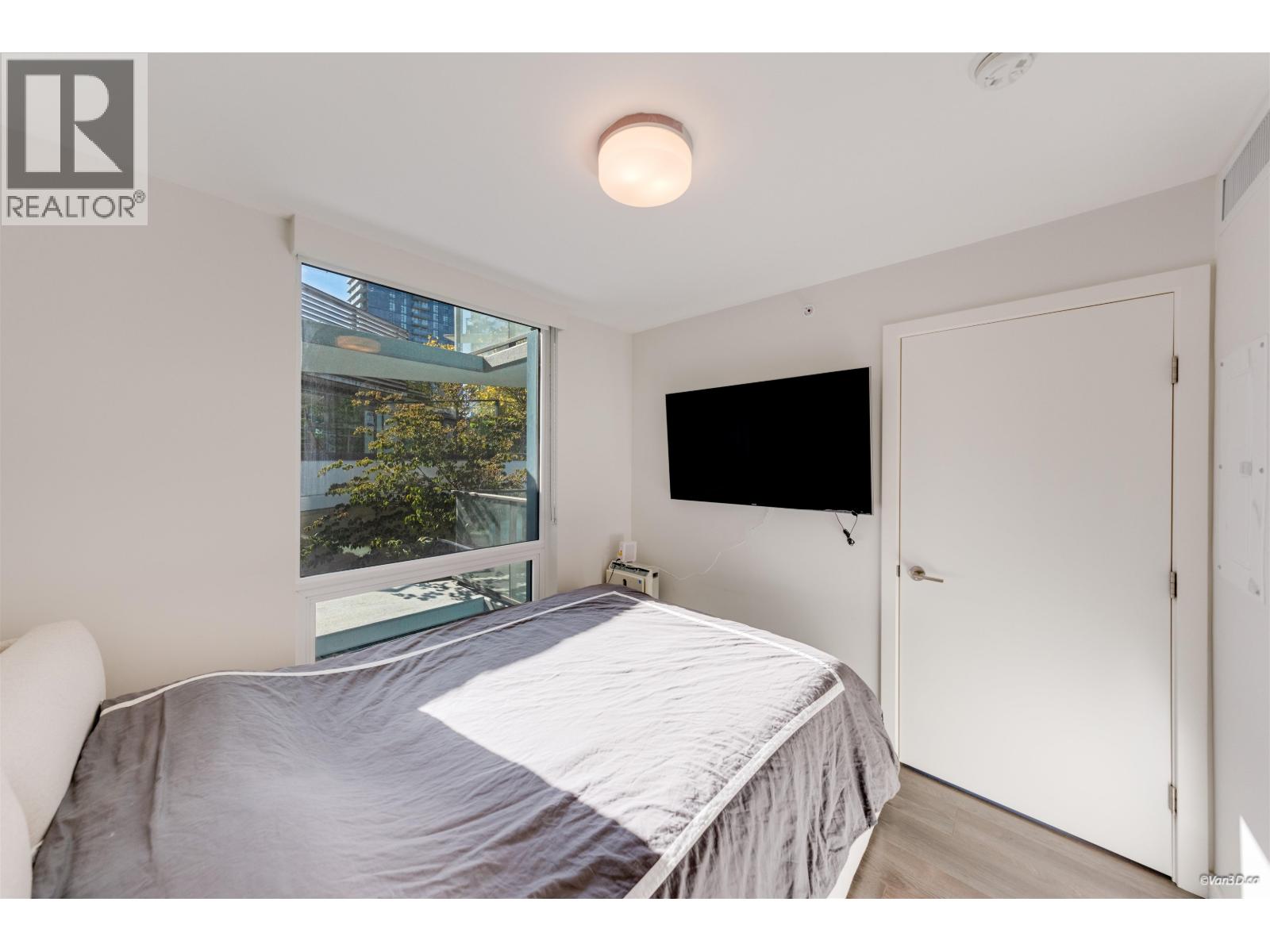 301 8189 Cambie Street Property Photo 12