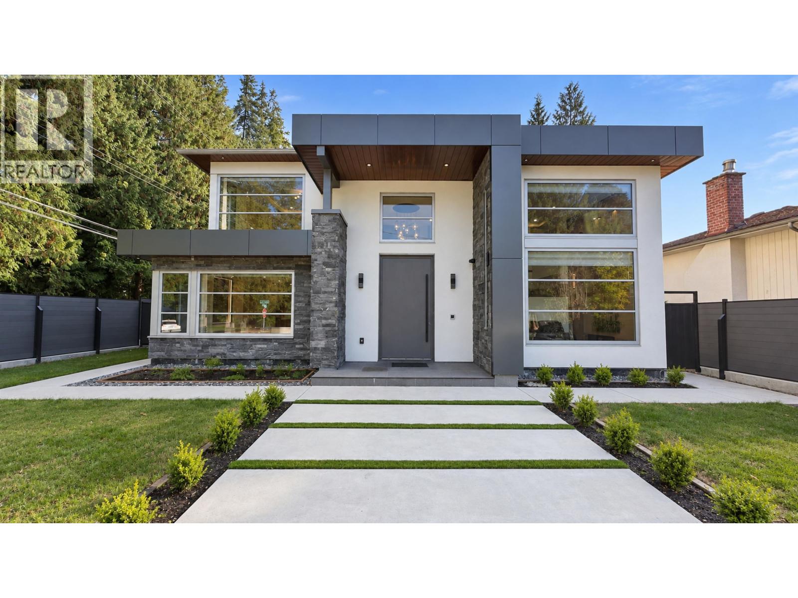 Picture of 1210 SPRICE AVENUE
