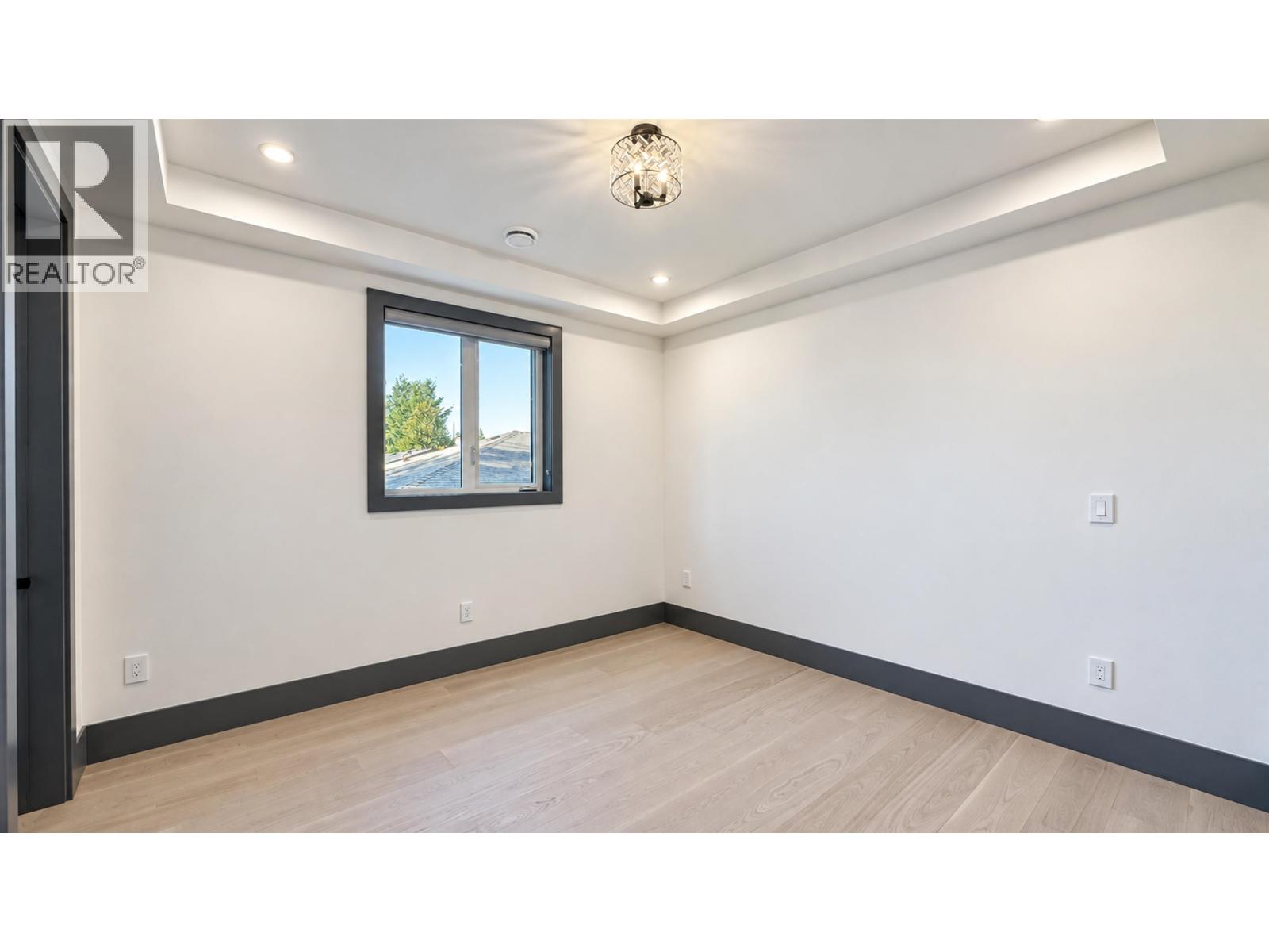 1210 Sprice Avenue Property Photo 35