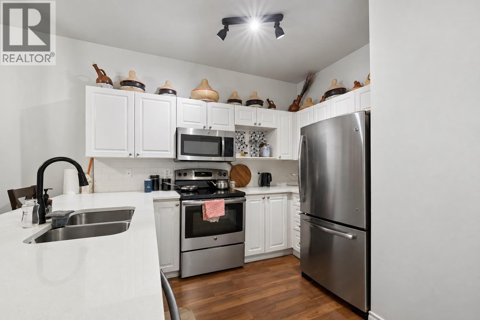 102 2109 Rowland Street Property Photo 7