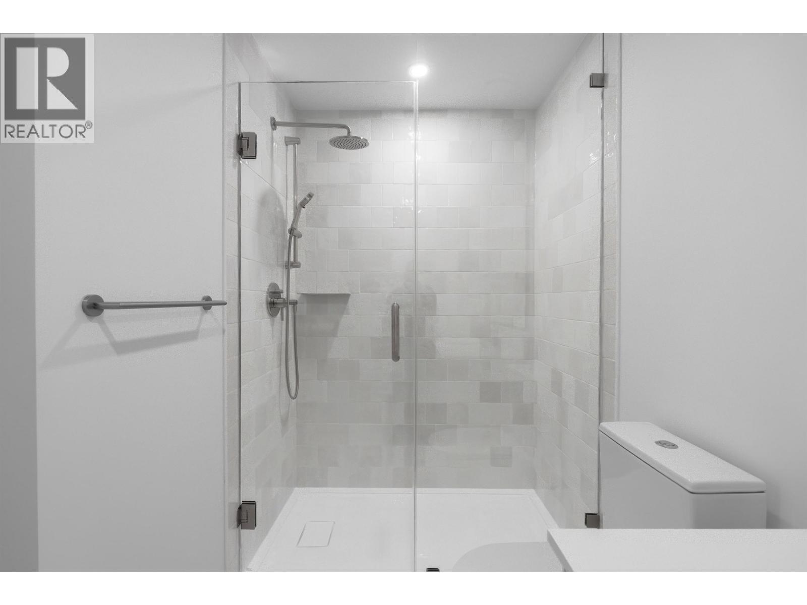 120 954 Lytton Street Property Photo 15