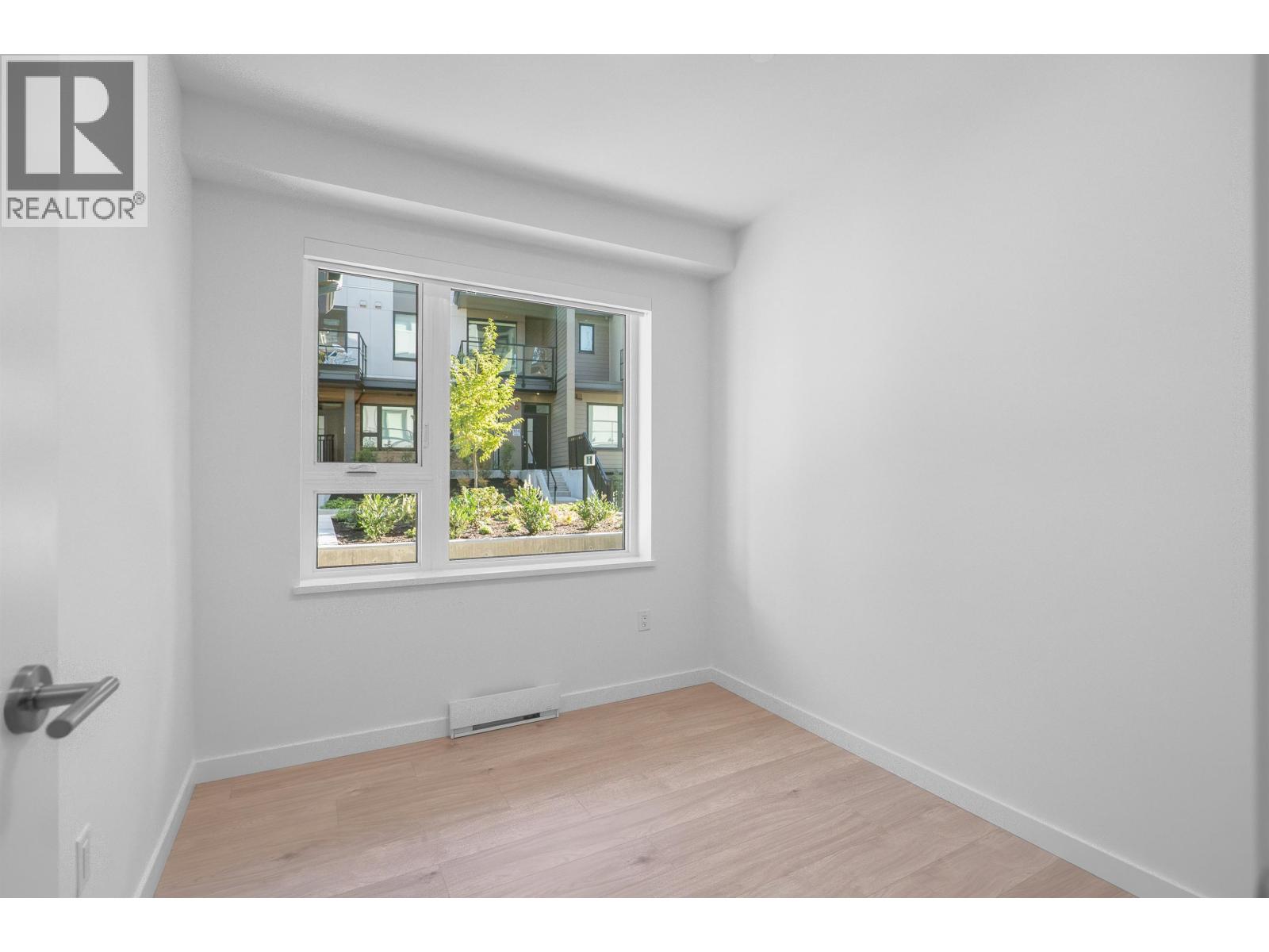 120 954 Lytton Street Property Photo 18