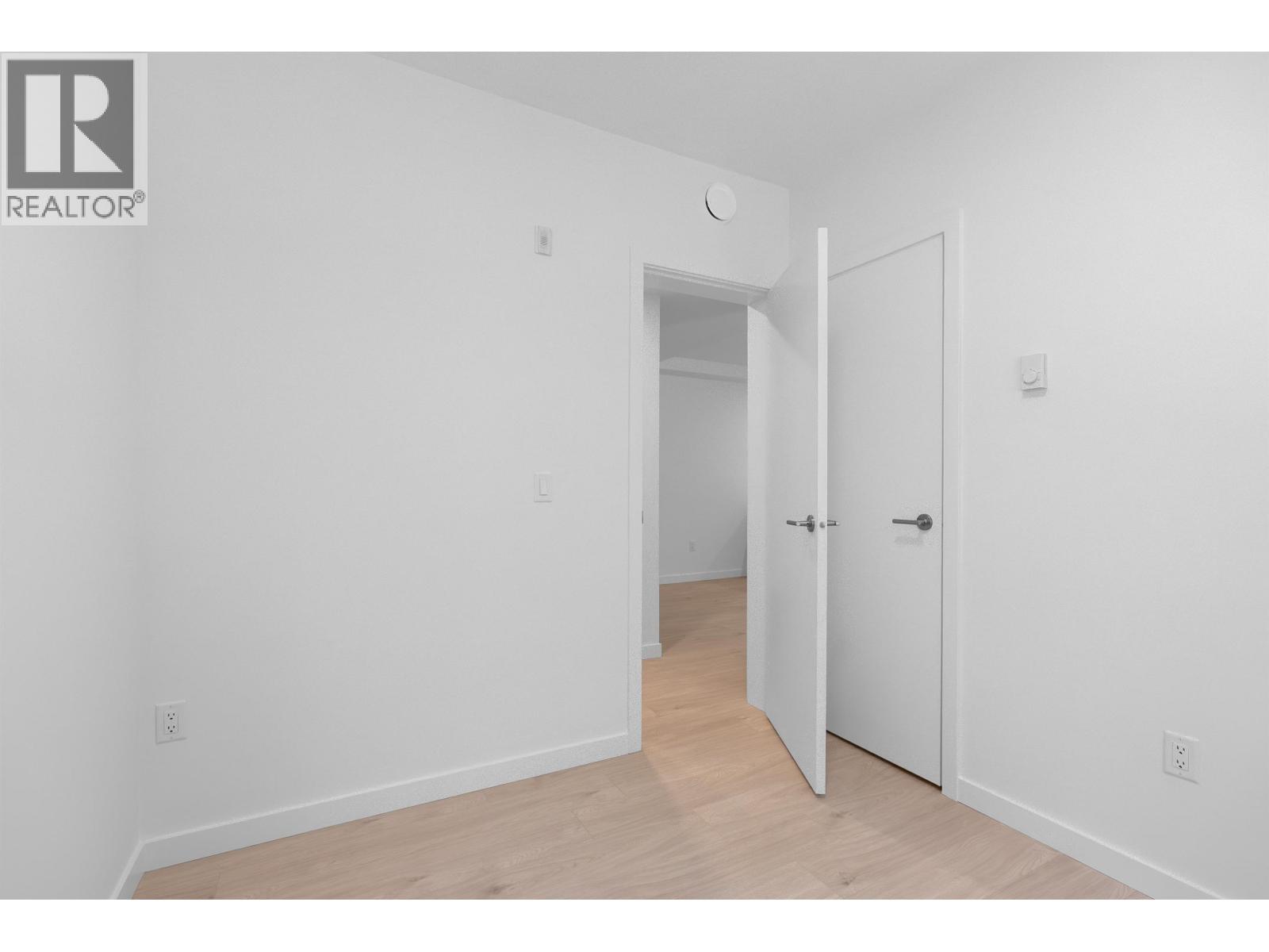 120 954 Lytton Street Property Photo 19