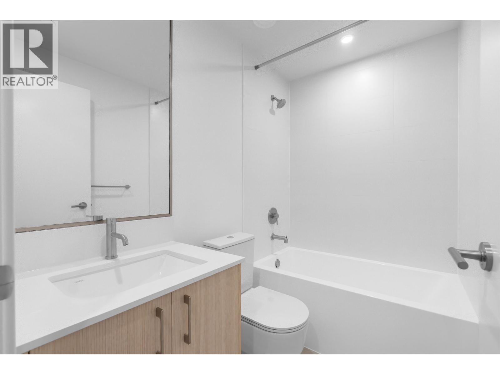 120 954 Lytton Street Property Photo 22