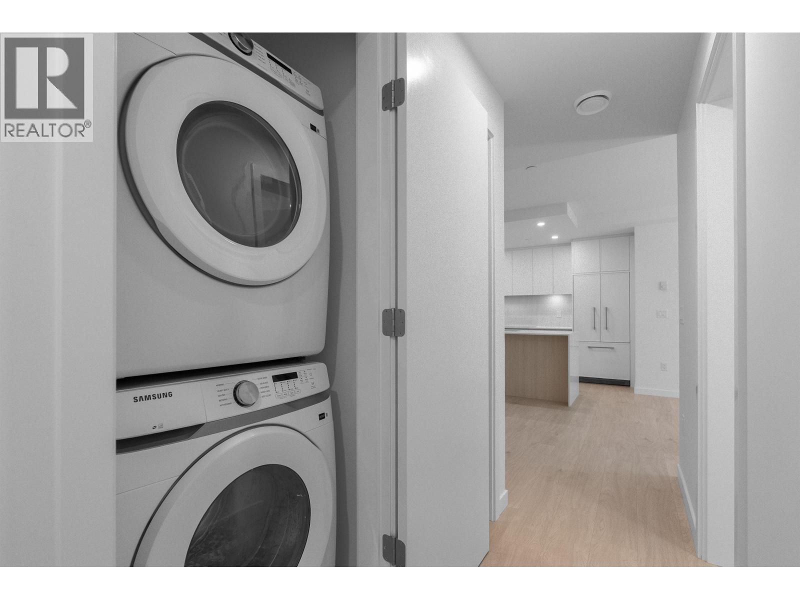 120 954 Lytton Street Property Photo 26