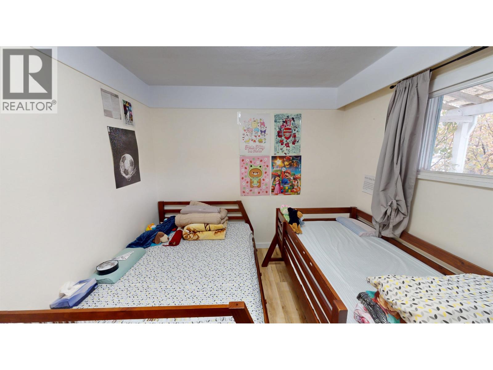 1136 Yorston Avenue Property Photo 3