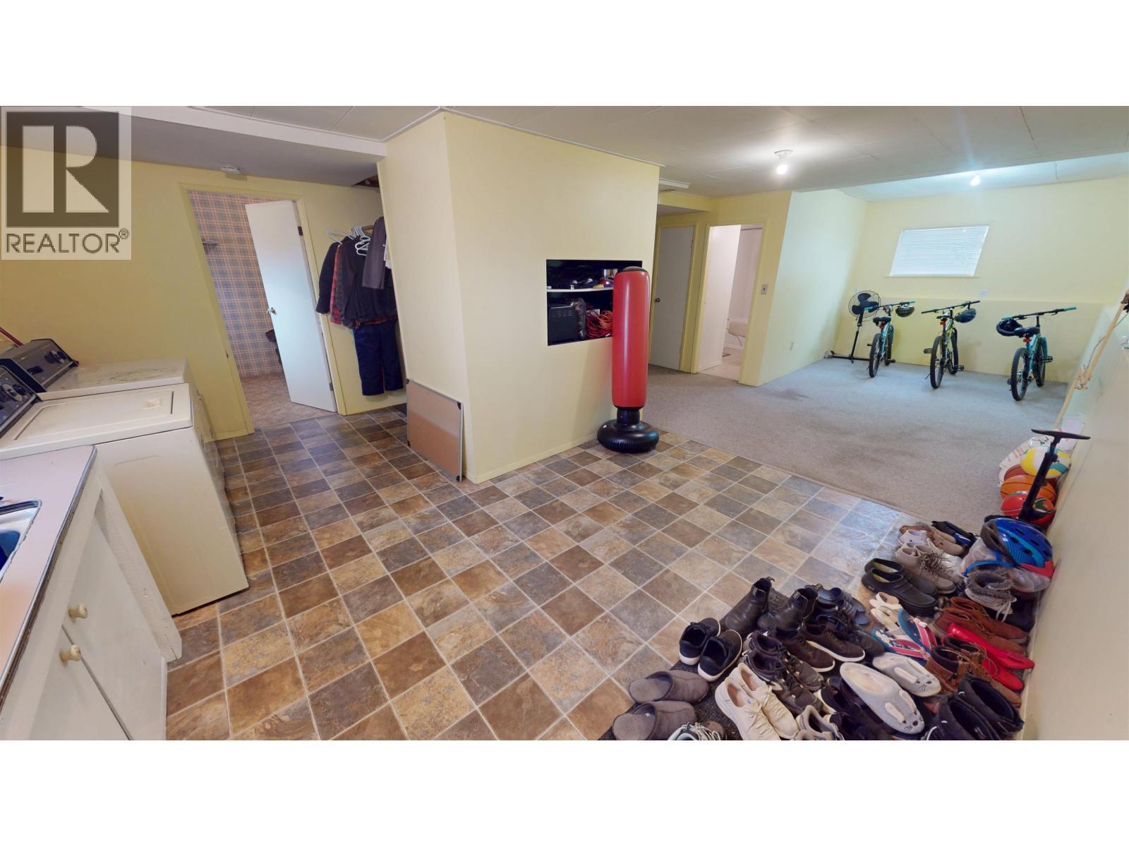 1136 Yorston Avenue Property Photo 17