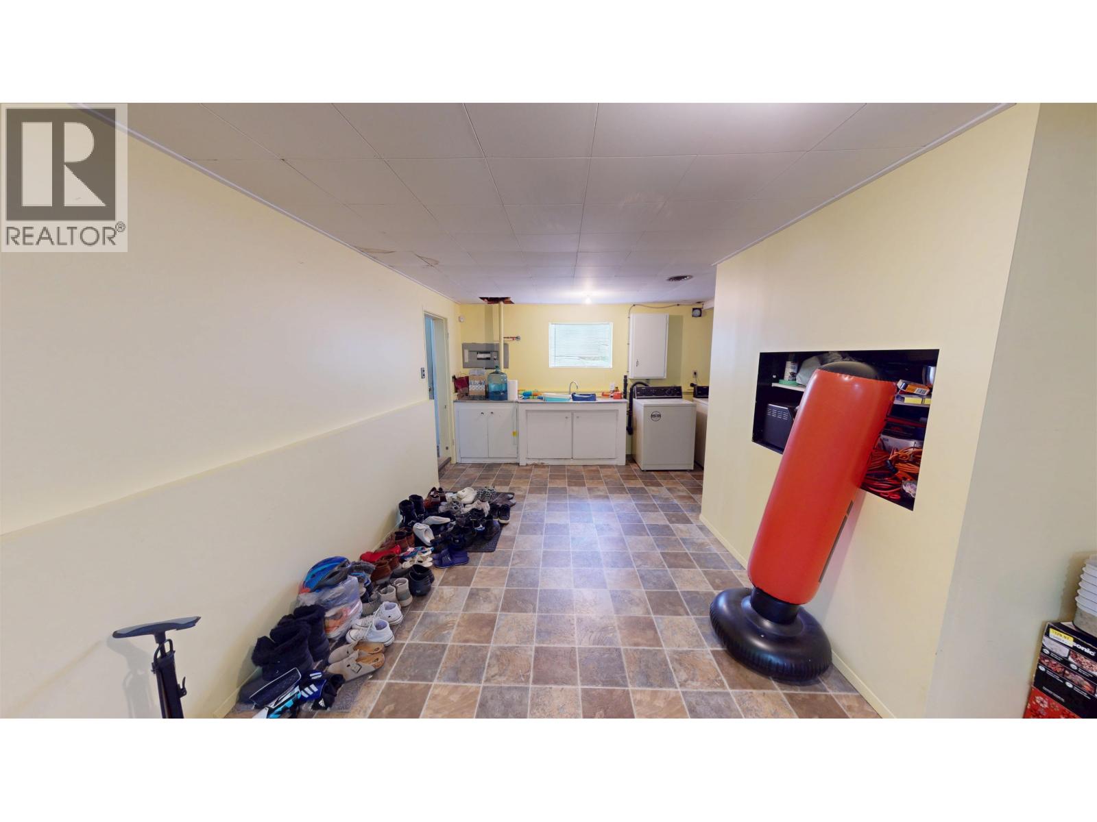 1136 Yorston Avenue Property Photo 18