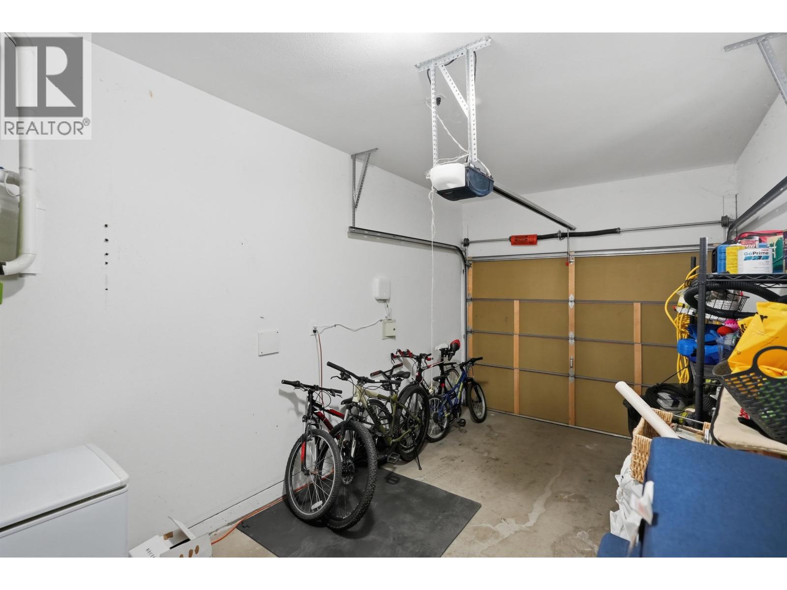 7 4910 Central Avenue Property Photo 10