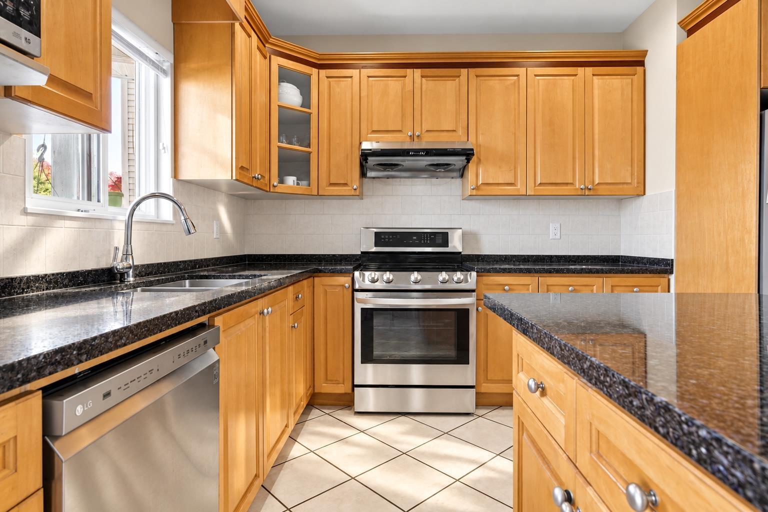 14577 80b Avenue Property Photo 12