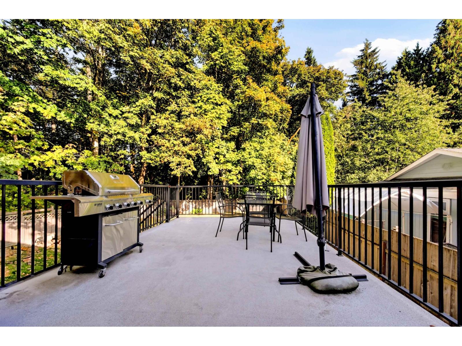 7596 143 Street Property Photo 25