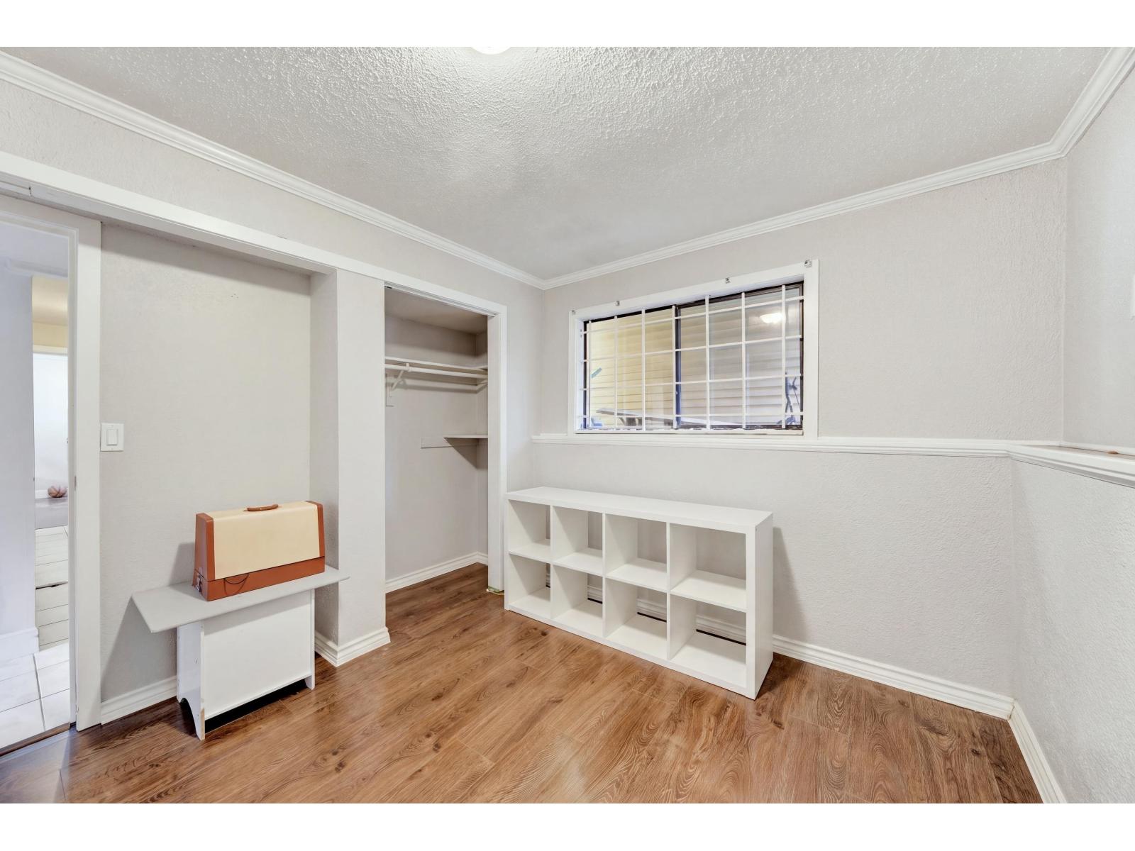 7596 143 Street Property Photo 32