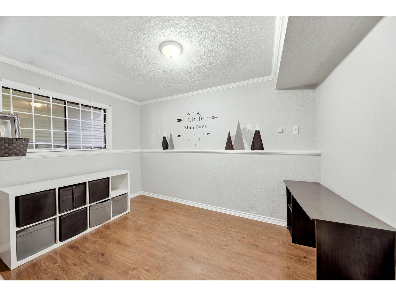 7596 143 Street Property Photo 33