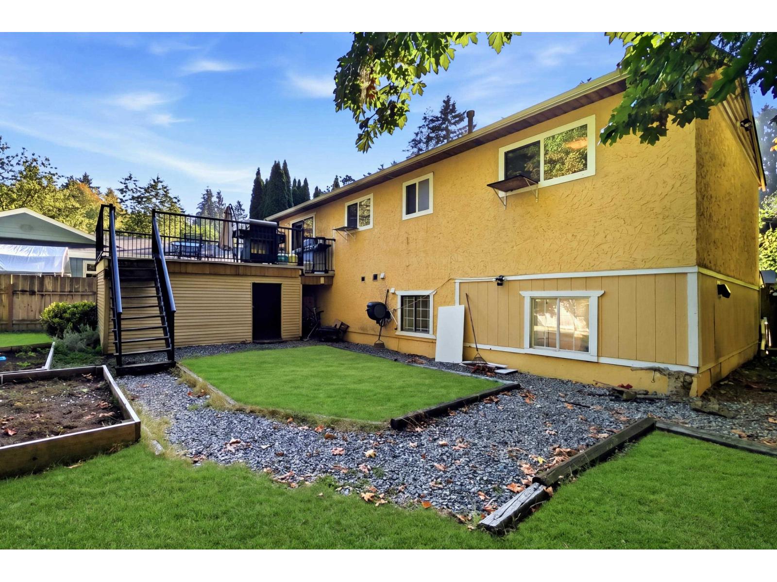 7596 143 Street Property Photo 36
