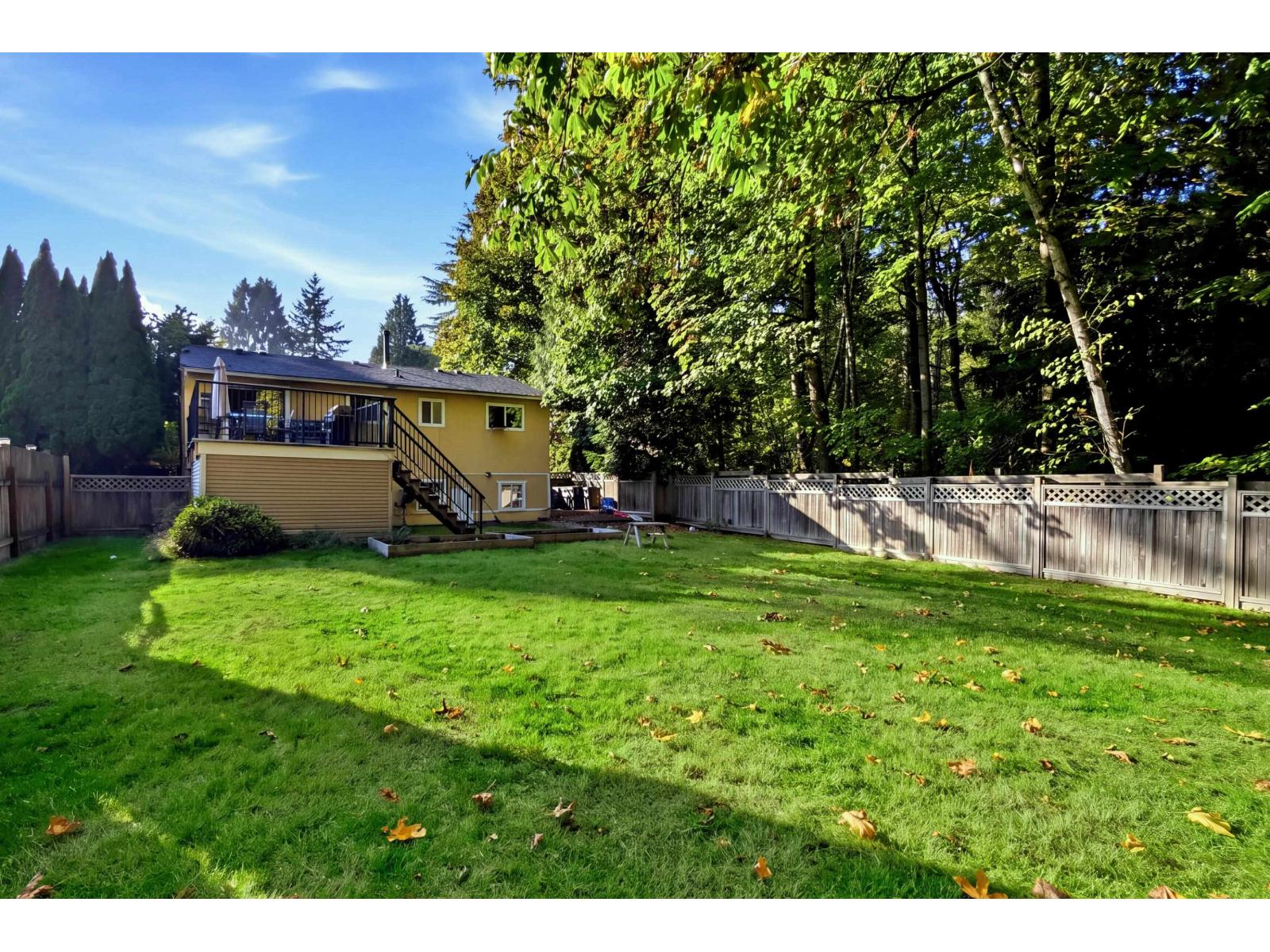 7596 143 Street Property Photo 38
