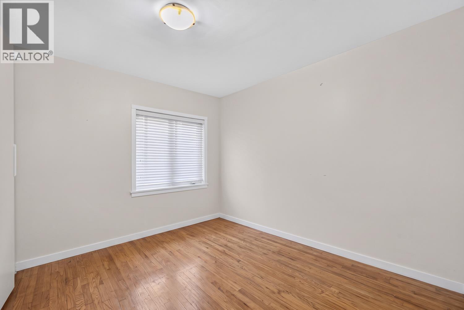 3960 Nootka Street Property Photo 9