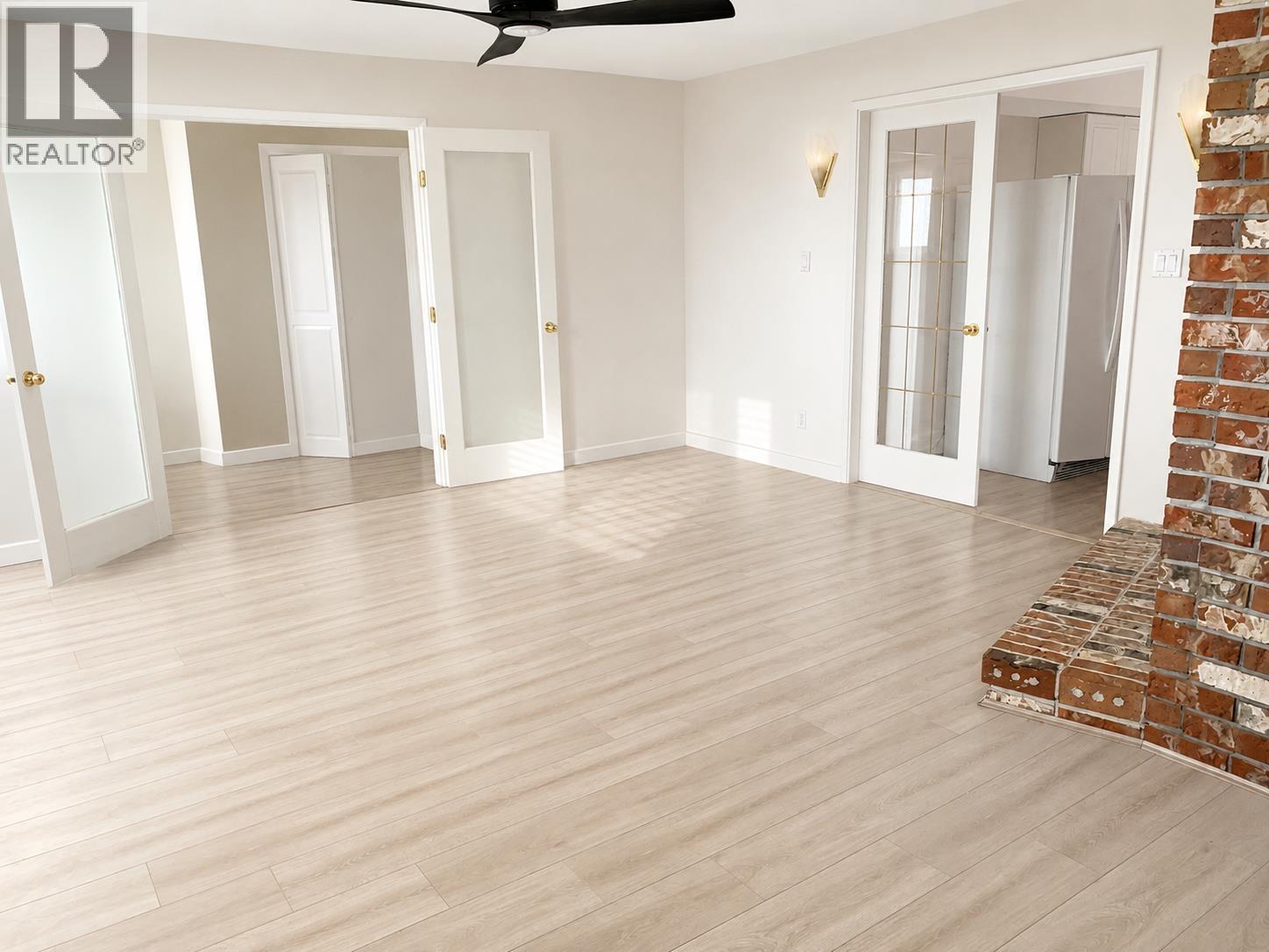 6858 Patterson Avenue Property Photo 28