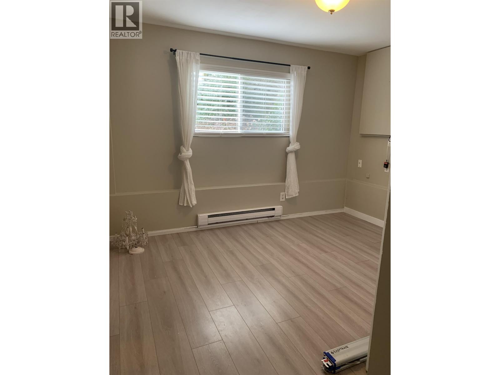 6858 Patterson Avenue Property Photo 30