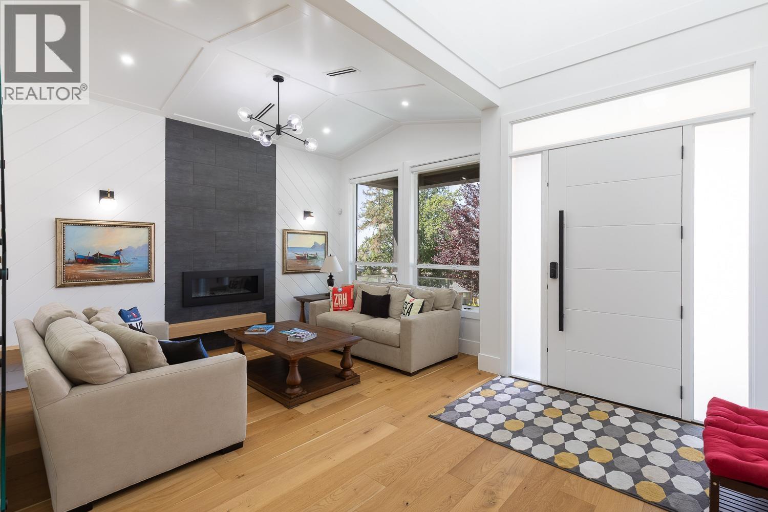 307 Cutler Street Property Photo 6