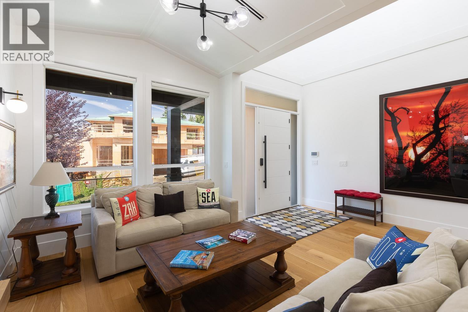 307 Cutler Street Property Photo 10