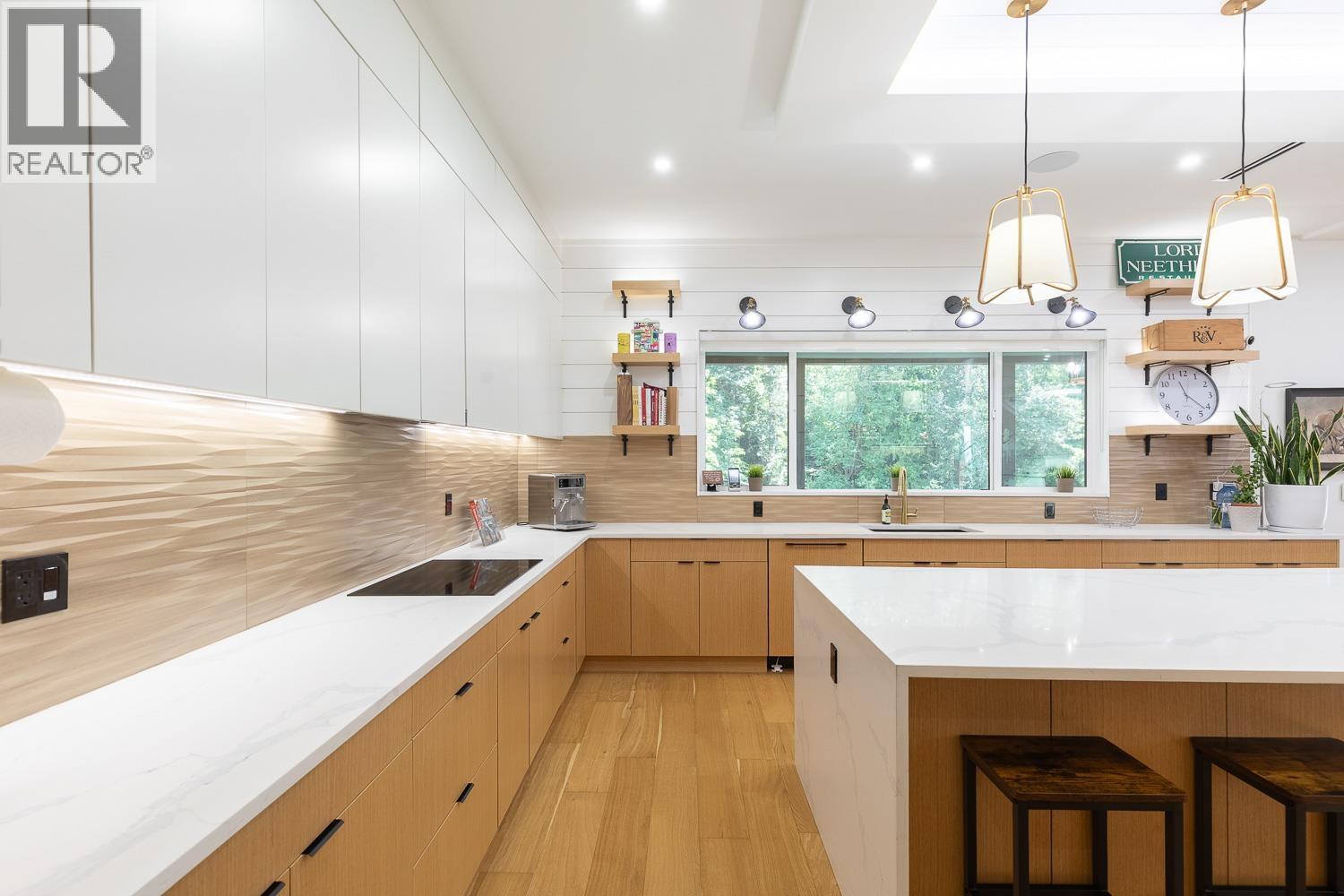 307 Cutler Street Property Photo 19