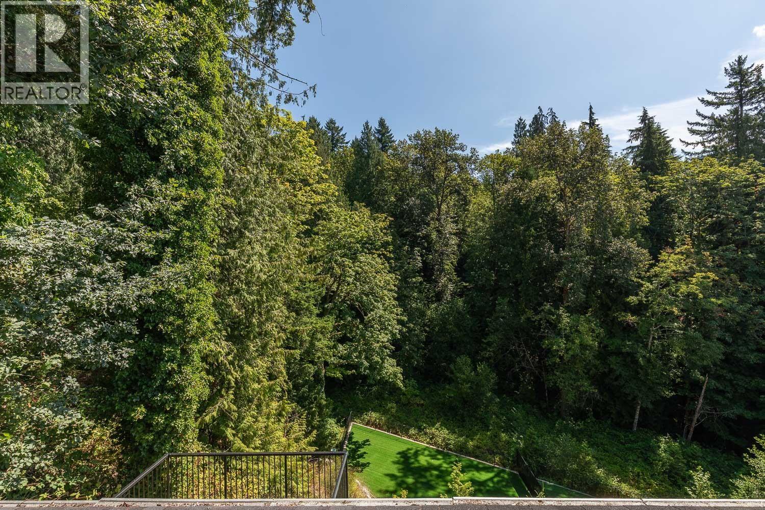 307 Cutler Street Property Photo 34