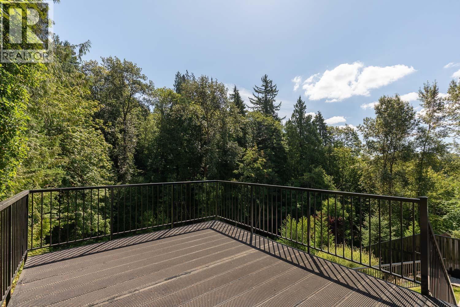 307 Cutler Street Property Photo 39