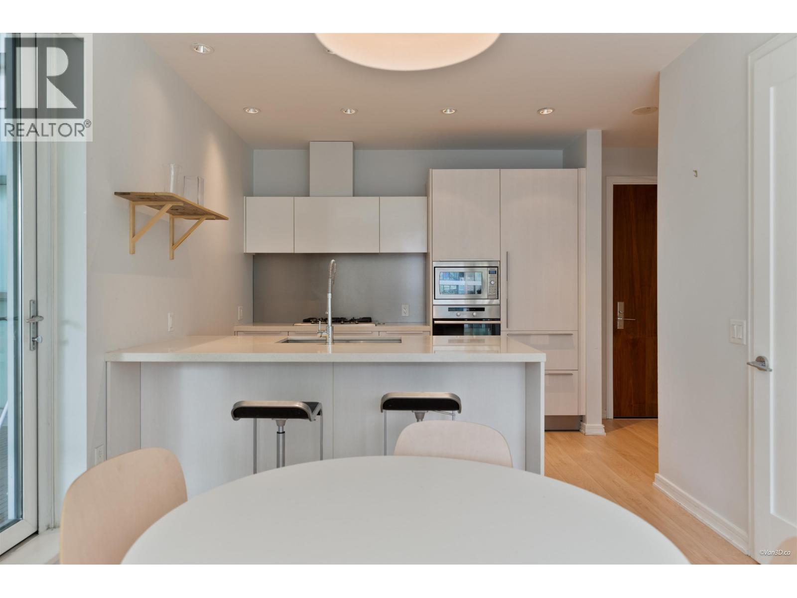 505 1633 Ontario Street Property Photo 11