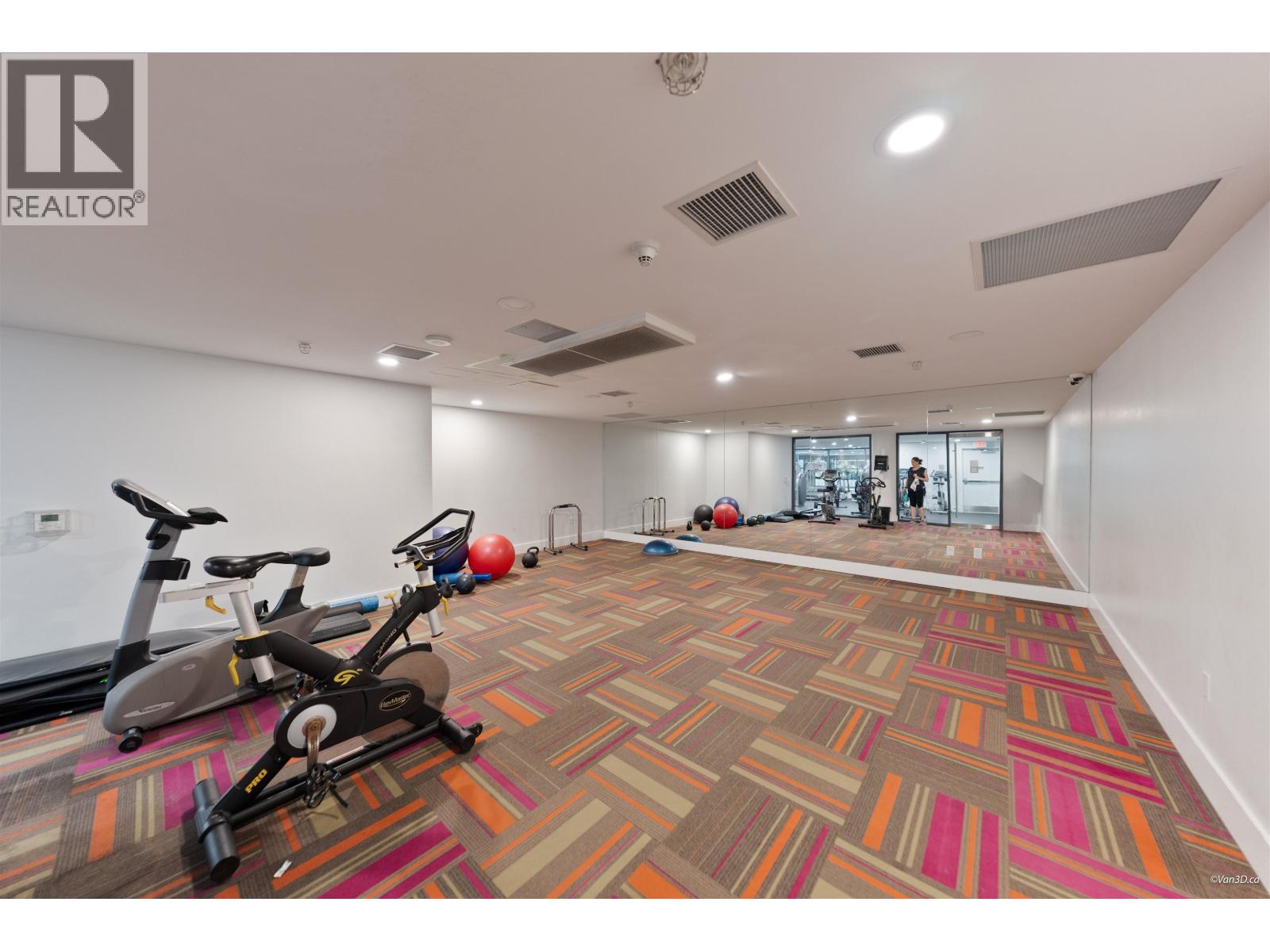 505 1633 Ontario Street Property Photo 28