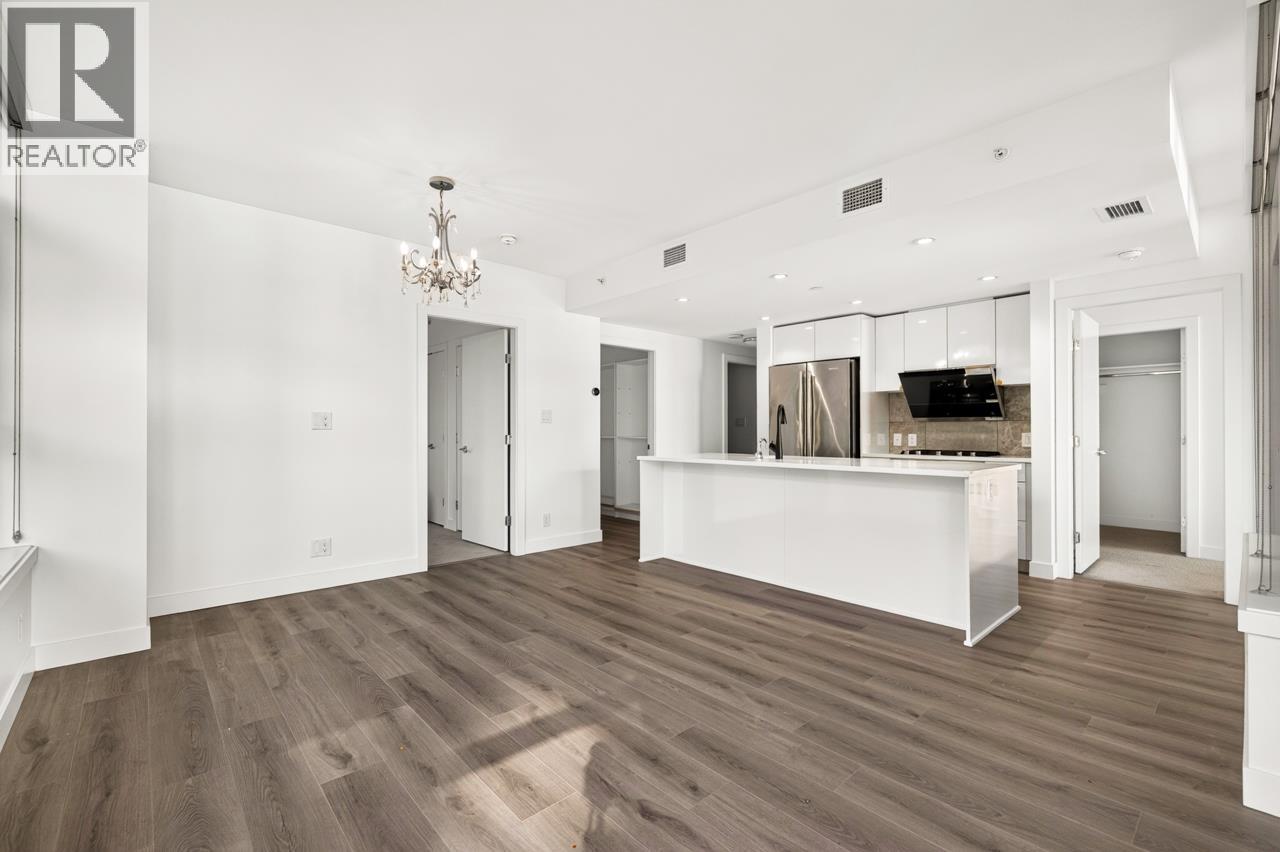 310 8538 River District Crossing Property Photo 6