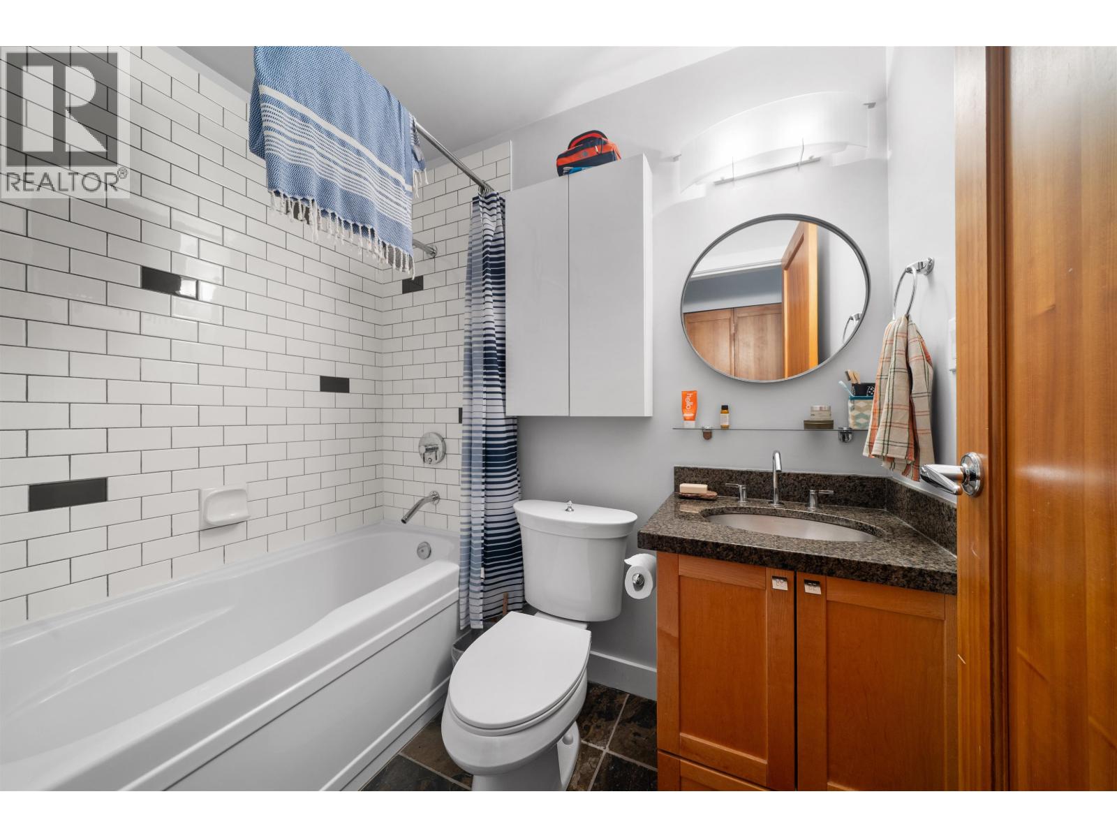 109 2515 Ontario Street Property Photo 20