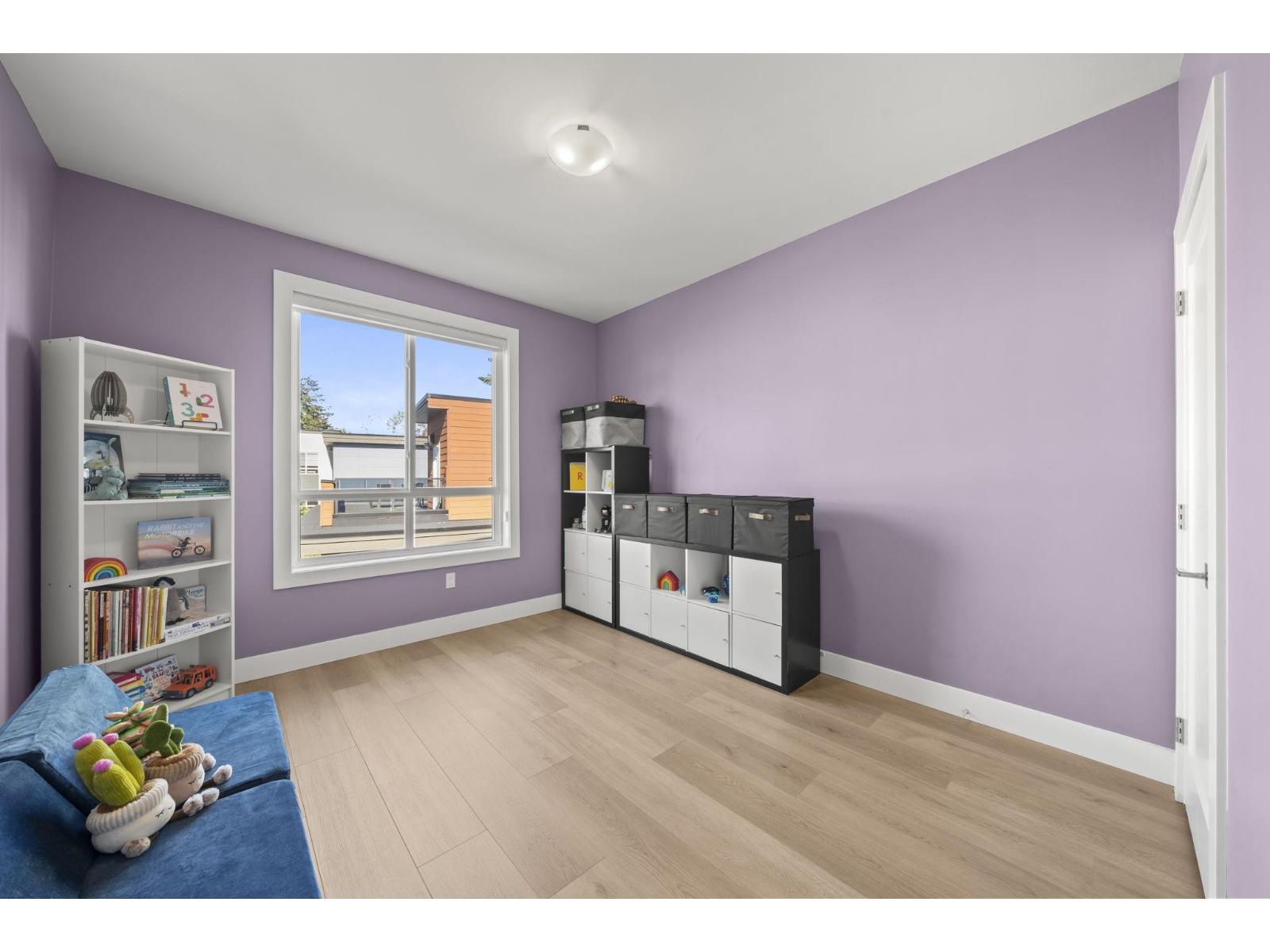 11 1670 160 Street Property Photo 18