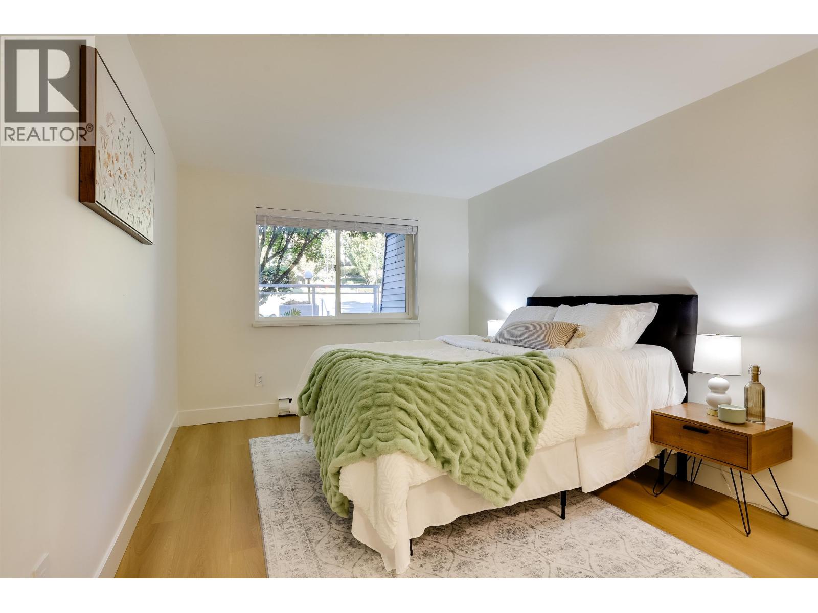 109 550 Royal Avenue Property Photo 17