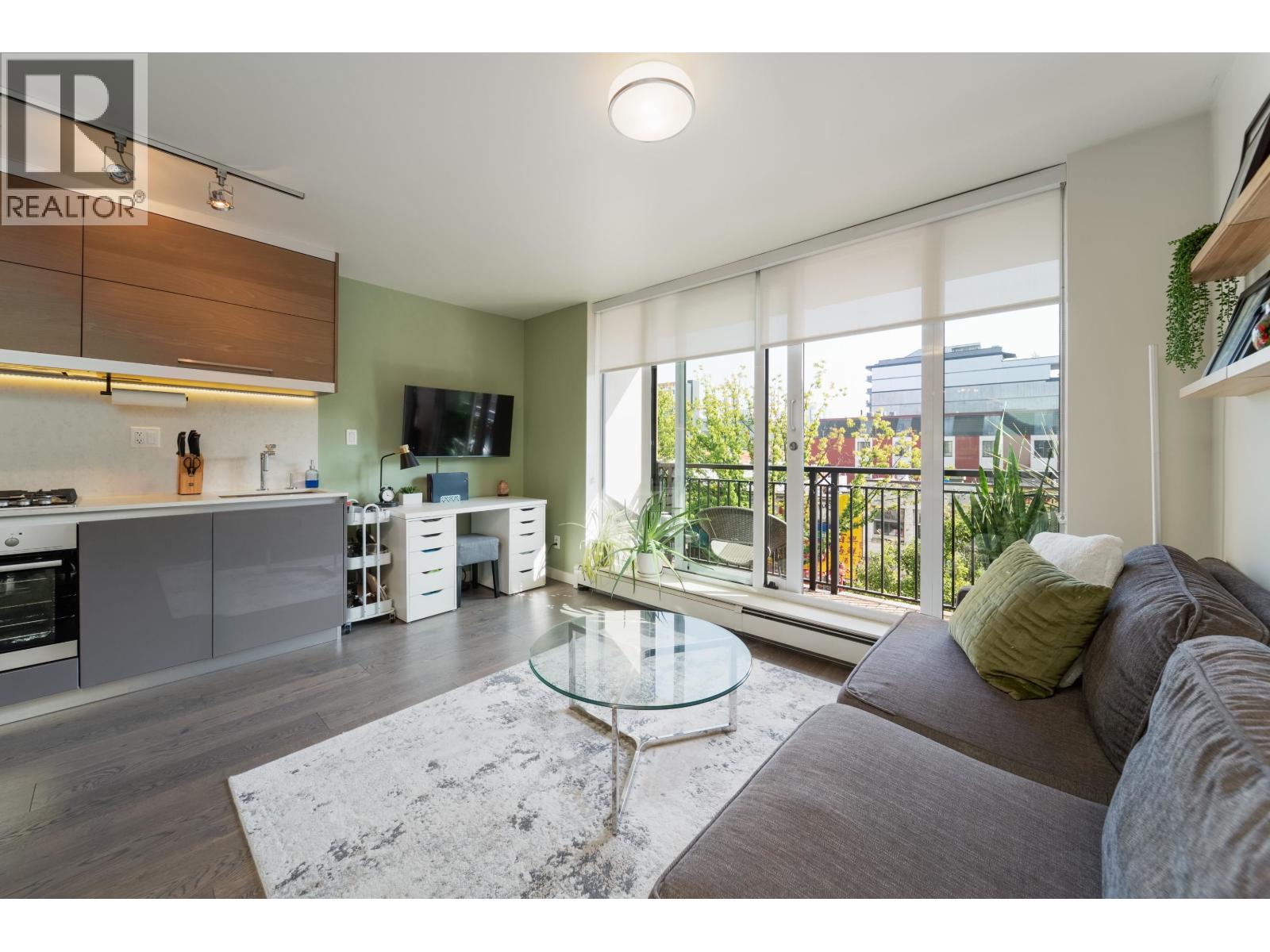 511 189 Keefer Street Property Photo 1