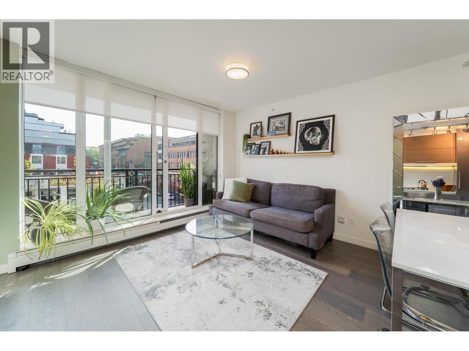 511 189 Keefer Street Property Photo 3