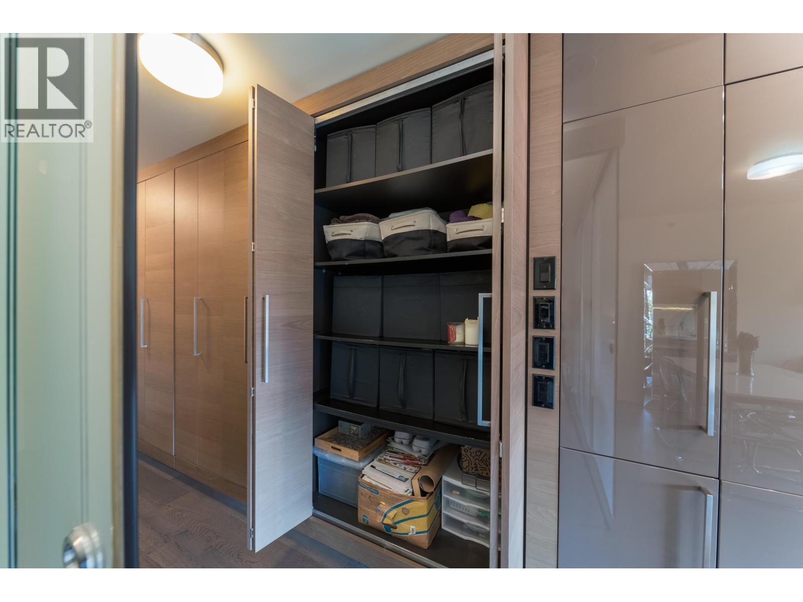511 189 Keefer Street Property Photo 15