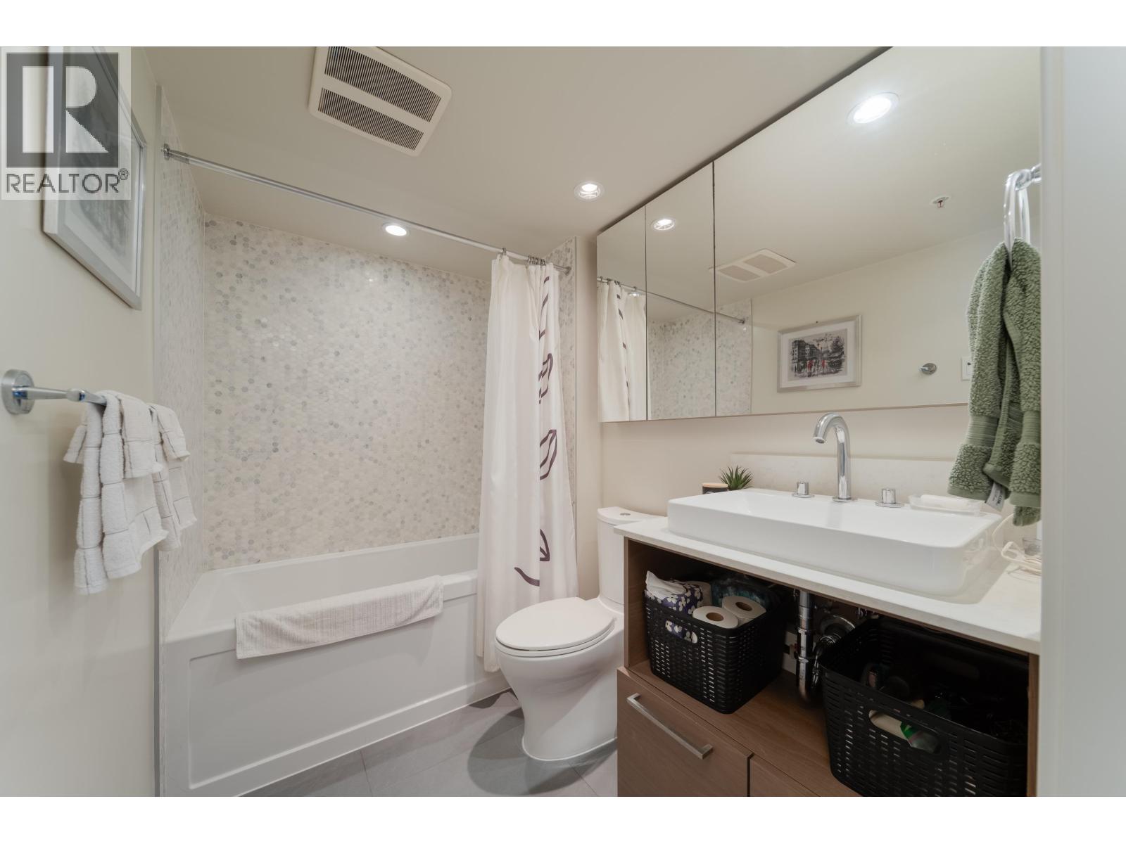 511 189 Keefer Street Property Photo 17