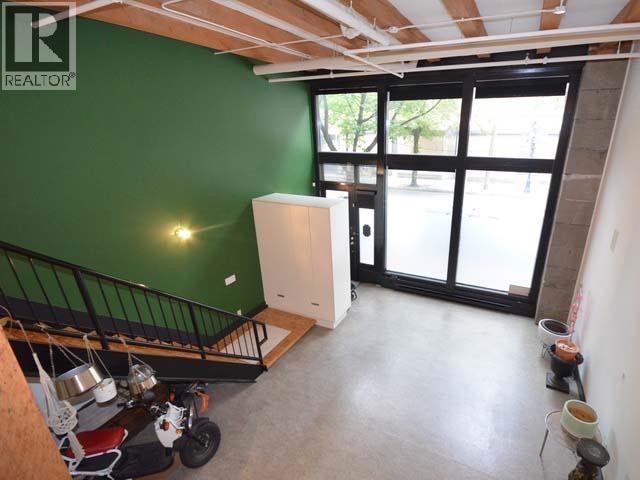 283 Columbia Street Property Photo 2