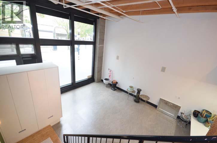 283 Columbia Street Property Photo 5