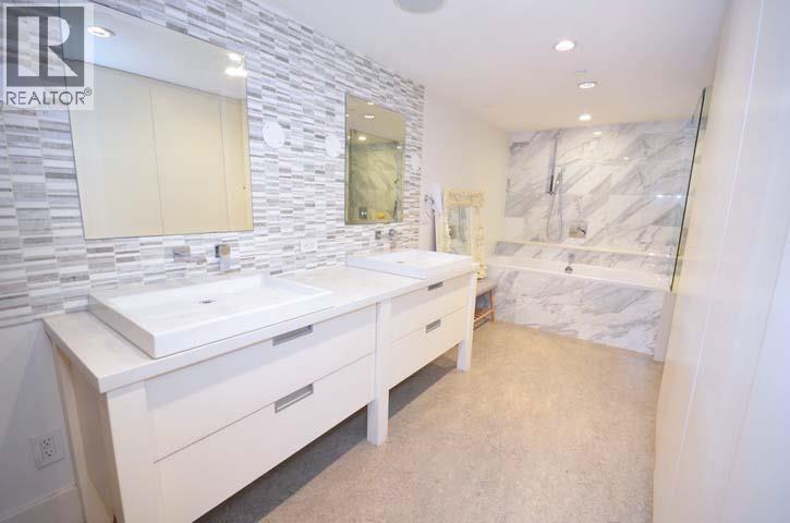 283 Columbia Street Property Photo 16