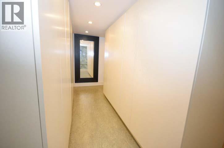 283 Columbia Street Property Photo 20