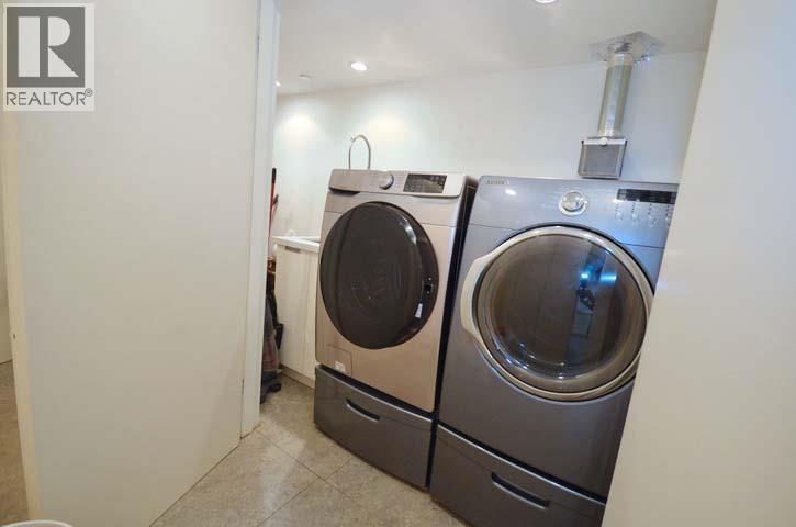 283 Columbia Street Property Photo 22